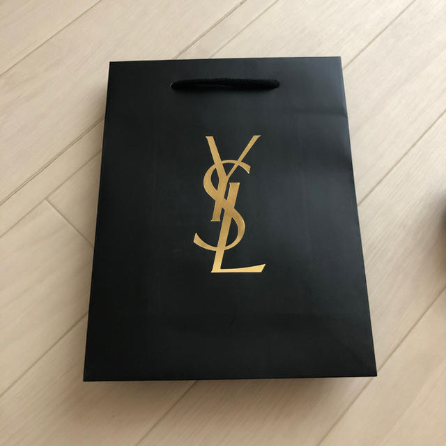 Yves Saint Laurent Beaute(イヴサンローランボーテ)のイヴ・サンローラン 袋 レディースのバッグ(ショップ袋)の商品写真
