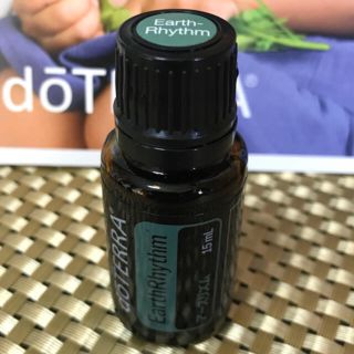 ドテラ(doTERRA)の【doTERRA】新品・未開封品 アースリズム 15ml(エッセンシャルオイル（精油）)