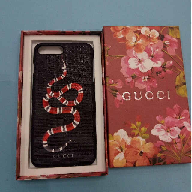 Gucci - Gucciグッチ　携帯ケース
iPhone7 iPhone8 
の通販 by けんぞう's shop｜グッチならラクマ