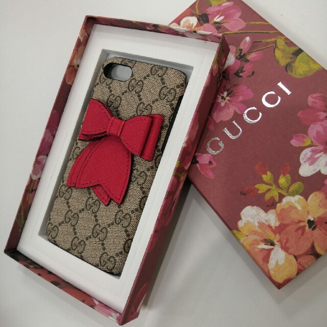 Gucci - Iphoneケース　グッチ  　
の通販 by あつ子^_^'s shop｜グッチならラクマ