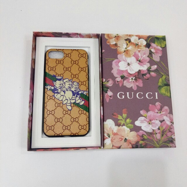 Gucci - Gucciグッチ　 携帯ケース

の通販 by すみぺ's shop｜グッチならラクマ