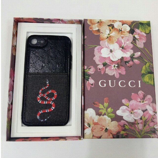 iphone アクセサリー ショップ / Gucci - Gucciグッチ　ヘビ携帯ケース

の通販 by すみぺ's shop｜グッチならラクマ