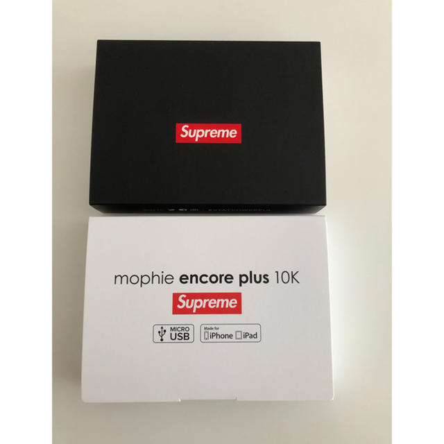 Supreme(シュプリーム)のSupreme  mobileバッテリー スマホ/家電/カメラのスマホアクセサリー(モバイルケース/カバー)の商品写真