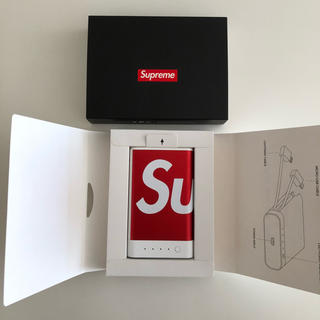 シュプリーム(Supreme)のSupreme  mobileバッテリー(モバイルケース/カバー)