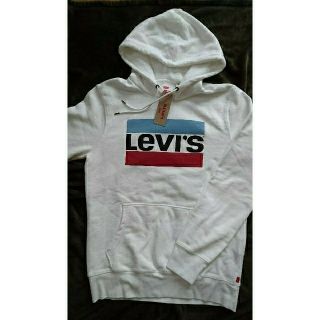 リーバイス(Levi's)の【新品】Levi's パーカー(パーカー)