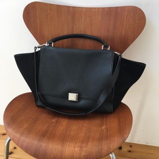 セリーヌ(celine)の正規品 セリーヌ トラペーズ ミディアム (ハンドバッグ)