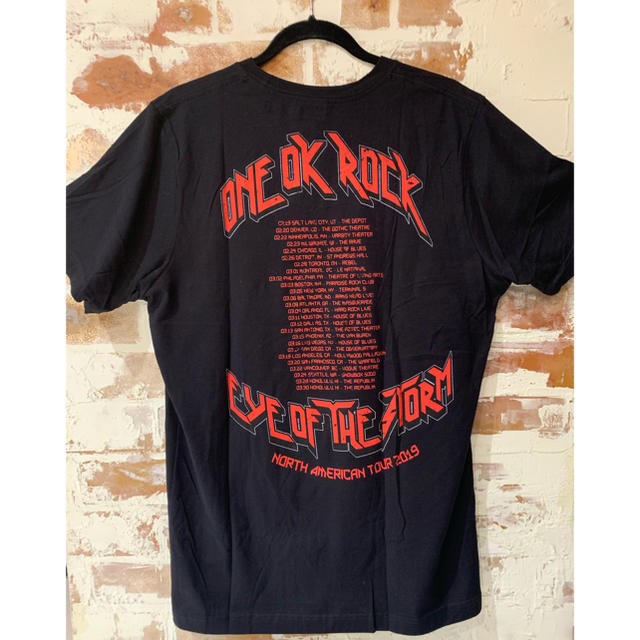ONE OK ROCK(ワンオクロック)のONE OK  ROCK 北米ツアー Ｔシャツ エンタメ/ホビーのタレントグッズ(ミュージシャン)の商品写真