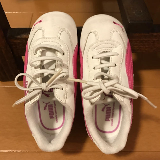 PUMA(プーマ)のpuwa スニーカー 中古 プーマ キッズ/ベビー/マタニティのベビー靴/シューズ(~14cm)(スニーカー)の商品写真