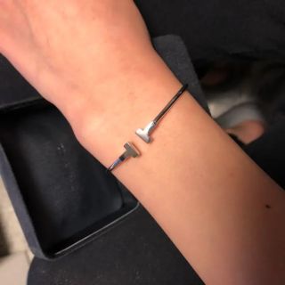 Tiffany Co Tiffany ティファニーt ナロー ワイヤー ブレスレット の通販 By ティファニーならラクマ Tiffany Co Tiffany ティファニーt ナロー ワイヤー ブレスレット の通販 By ティファニーならラクマ
