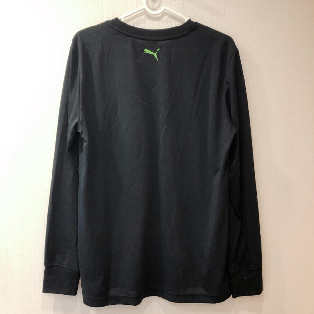 PUMA(プーマ)の新品 プーマ 黒 長袖Tシャツ 緑 ロゴ ブランド 冬春 スポーツ 半袖 ウェア メンズのトップス(Tシャツ/カットソー(七分/長袖))の商品写真