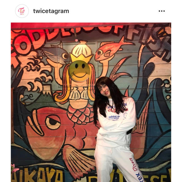 TWICEモモ着用 adidas originals スウェットパンツ