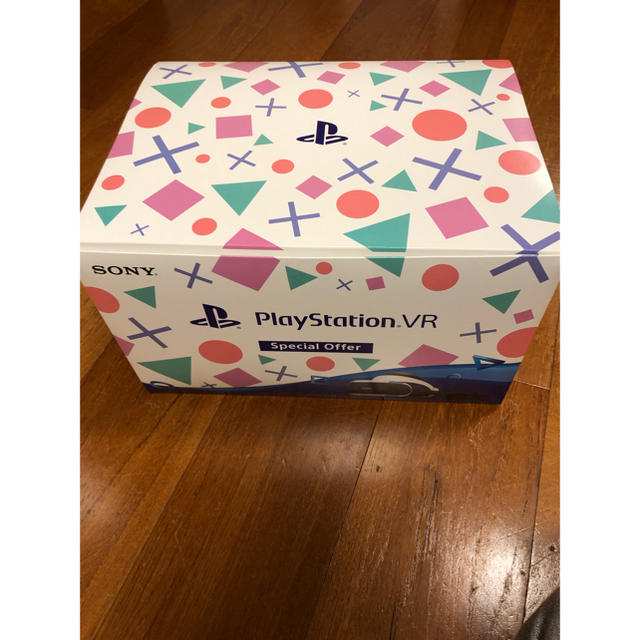PlayStation VR(プレイステーションヴィーアール)のPlayStation VR Special Offer エンタメ/ホビーのゲームソフト/ゲーム機本体(家庭用ゲーム機本体)の商品写真