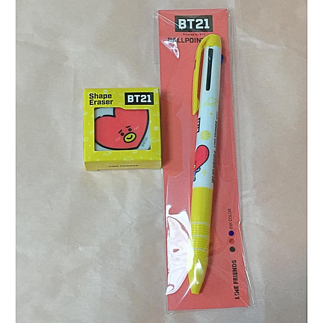 防弾少年団(BTS)(ボウダンショウネンダン)のBT21 TATA 文房具セット インテリア/住まい/日用品の文房具(ノート/メモ帳/ふせん)の商品写真