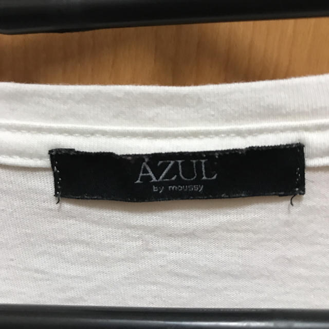 AZUL by moussy(アズールバイマウジー)のAZUL 袖ロゴ ロンT メンズのトップス(Tシャツ/カットソー(七分/長袖))の商品写真