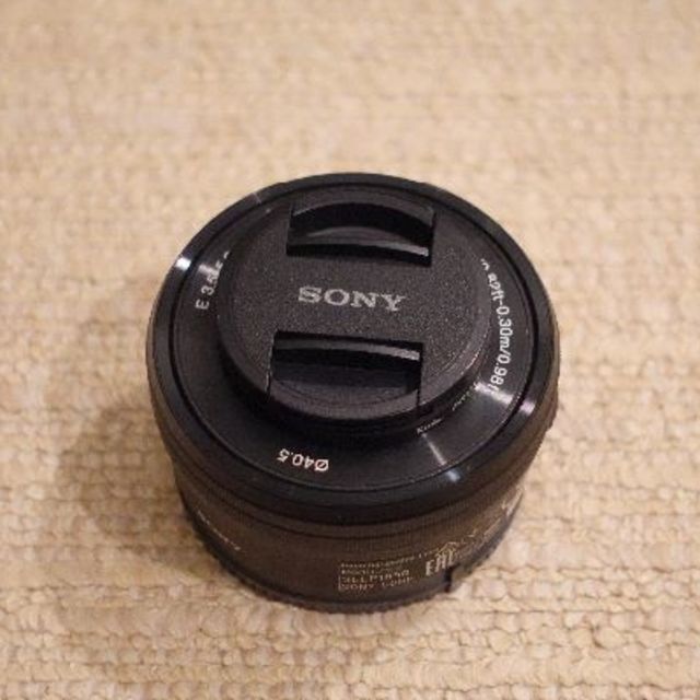 SONY(ソニー)の【美品】SONY Eマウントズームレンズ 16-50mm(SELP1650) スマホ/家電/カメラのカメラ(レンズ(ズーム))の商品写真