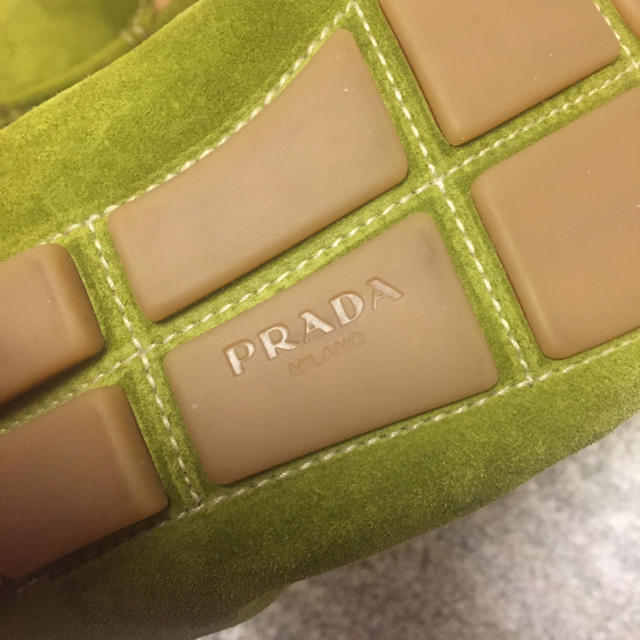 PRADA フラットシューズ 2