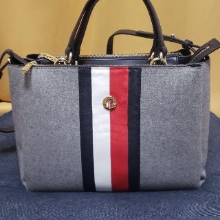 トミーヒルフィガー(TOMMY HILFIGER)のTOMMY HILFIGER✧︎トミー✧︎ストライプサッチェルバッグ✧︎2WAY(ハンドバッグ)