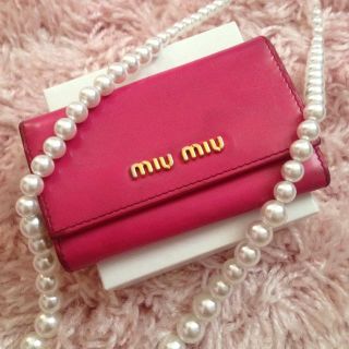 ミュウミュウ(miumiu)のミュウミュウ ピンク 6連 キーケース　miumiu (キーケース)