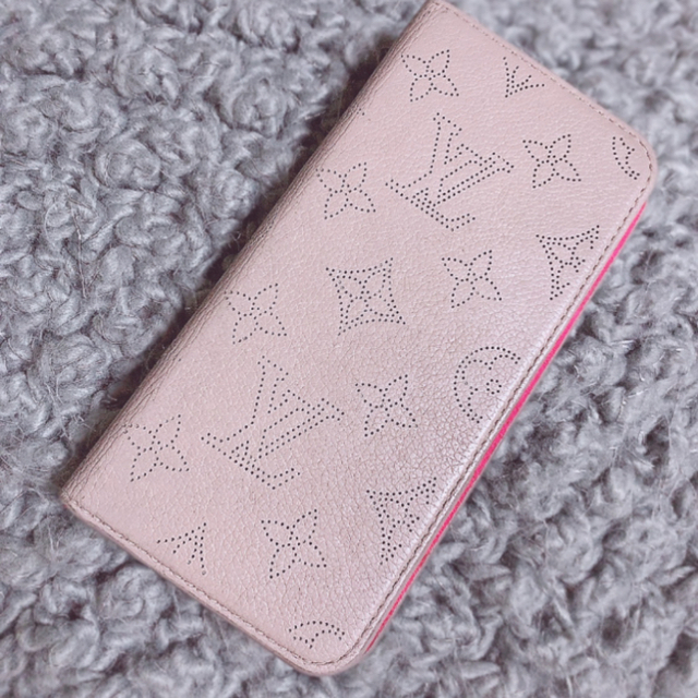 LOUIS VUITTON - VUITTON iPhone8plus の通販 by ajuhime0810's shop｜ルイヴィトンならラクマ