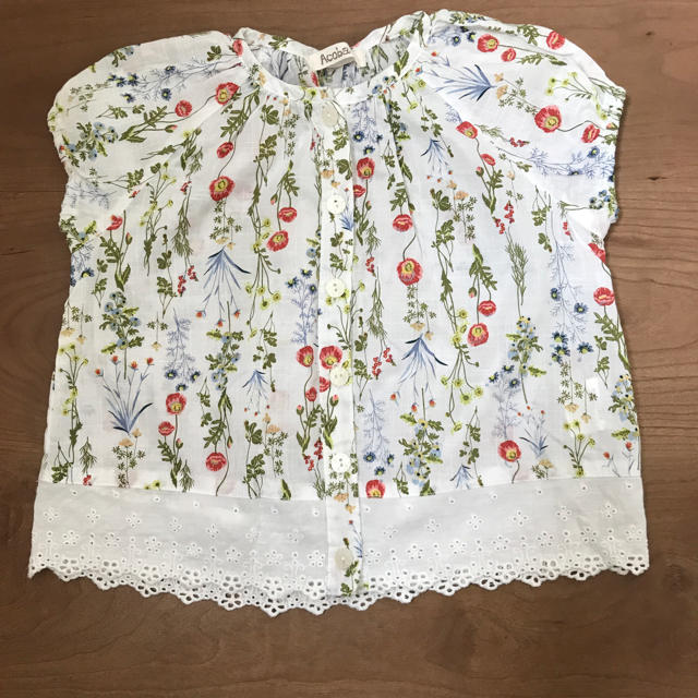 Acoba(アコバ)のK 様  acoba ボタニカルブラウス 90 キッズ/ベビー/マタニティのキッズ服女の子用(90cm~)(Tシャツ/カットソー)の商品写真