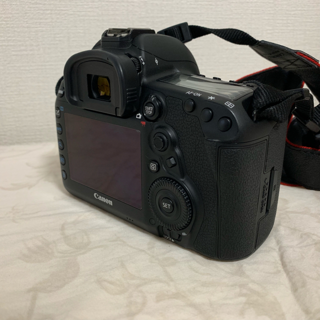 Canon(キヤノン)のCanon 5D mark Ⅳ 美品 スマホ/家電/カメラのカメラ(デジタル一眼)の商品写真