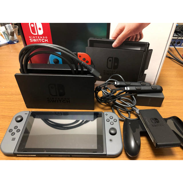 任天堂Switch おまけ5点付き! 任天堂Switch おまけ5点付き!