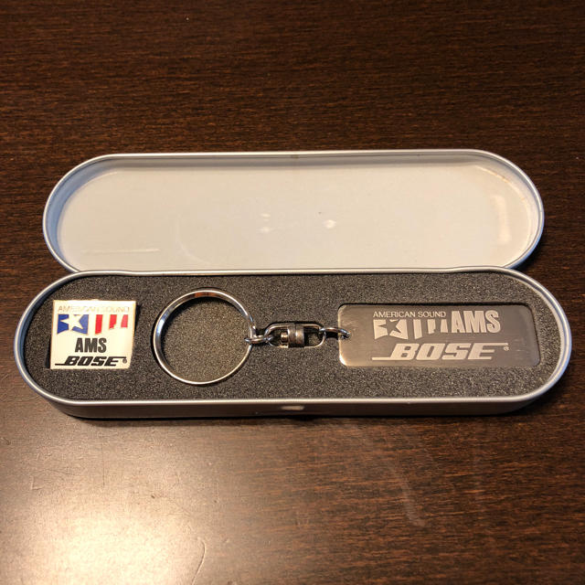 BOSE(ボーズ)のBOSE(ボーズ)AMSキーホルダー&ピンバッチ スマホ/家電/カメラのオーディオ機器(スピーカー)の商品写真