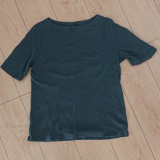 ユニクロ(UNIQLO)のTシャツ レディース カーキ色(Tシャツ(半袖/袖なし))