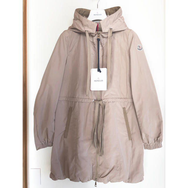 MONCLER(モンクレール)の『専用』☆MONCLERモンクレール☆薄手コートTOPAZE00サイズ♪新品 レディースのジャケット/アウター(スプリングコート)の商品写真