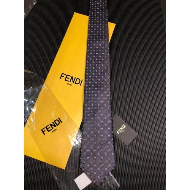 新品未使用    フェンディ／FENDI  F-12