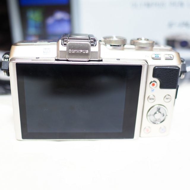 ボディのみ 美品 ミラーレス一眼 OLYMPUS PEN E-PL7 2