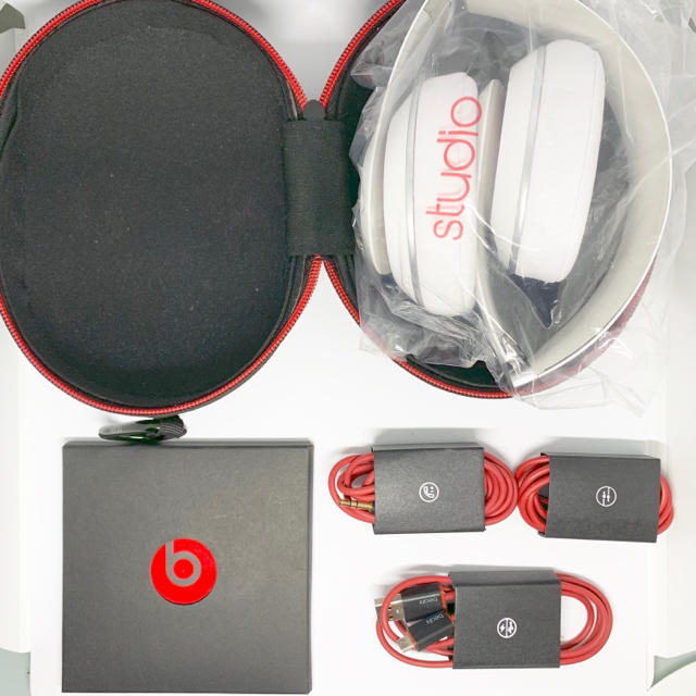 Beats by Dr Dre(ビーツバイドクタードレ)のbeats studio wireless ホワイト スマホ/家電/カメラのオーディオ機器(ヘッドフォン/イヤフォン)の商品写真