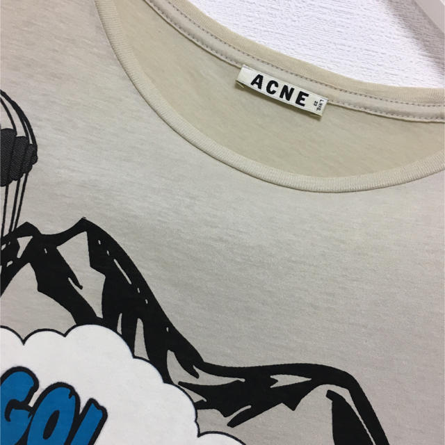 ACNE(アクネ)の［お値下げ］megu様専用☆アクネ Tシャツ 美品 レディースのトップス(Tシャツ(半袖/袖なし))の商品写真