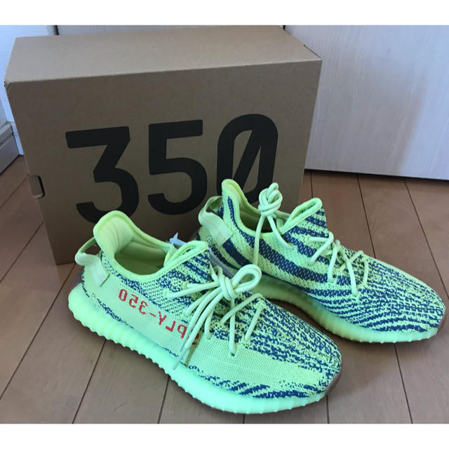 adidas(アディダス)のYEEZY boost 350 v2 semi frozen yellow メンズの靴/シューズ(スニーカー)の商品写真