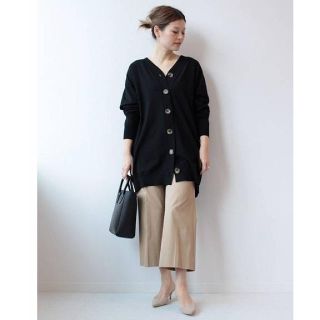 マディソンブルー(MADISONBLUE)のMADISONBLUE V NECK カーディガン(カーディガン)