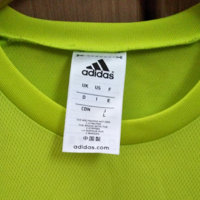 adidas(アディダス)のadidas　Tシャツ メンズのトップス(Tシャツ/カットソー(半袖/袖なし))の商品写真