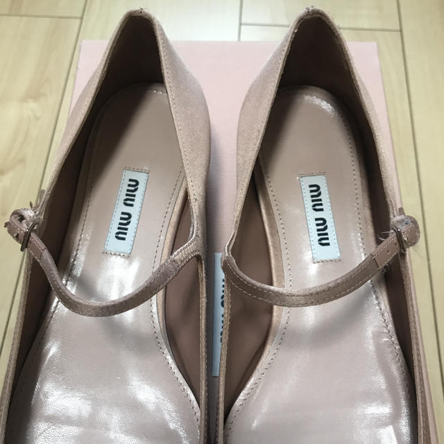 miumiu(ミュウミュウ)のmiumiu シューズ レディースの靴/シューズ(ハイヒール/パンプス)の商品写真