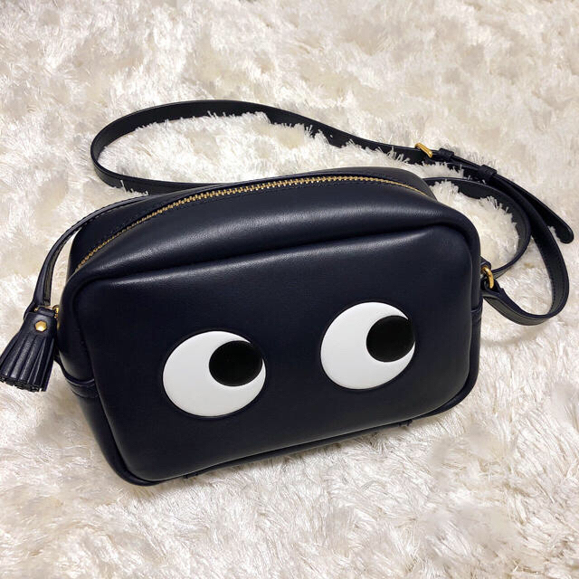 アニヤハインドマーチ ANYA HINDMARCH アイズ ショルダーバッグ