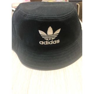 アディダス(adidas)のバケットハット(ハット)