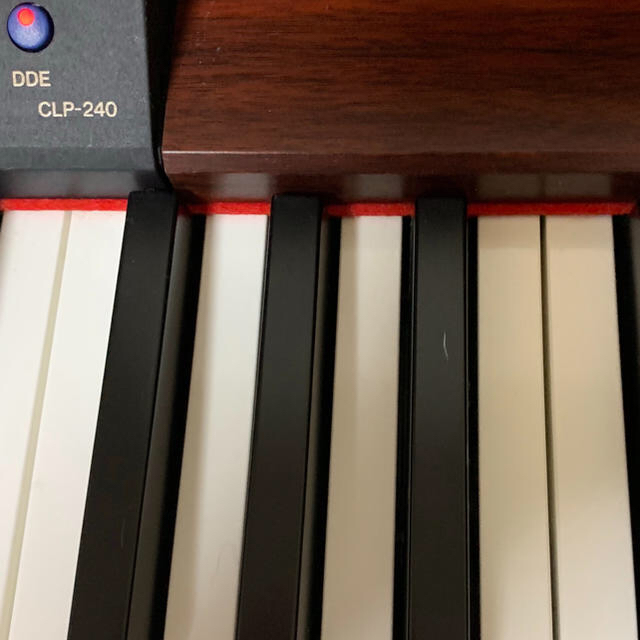 ヤマハ(ヤマハ)のヤマハ電子ピアノ Clavinova CLP-240 楽器の鍵盤楽器(電子ピアノ)の商品写真