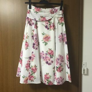 ジルバイジルスチュアート(JILL by JILLSTUART)のJILL by JILLSTUART♡ブルームトロピックスカート(ひざ丈スカート)