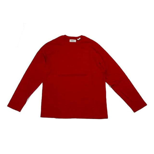 FEAR OF GOD(フィアオブゴッド)のFOG essentials ロンtシャツ ロゴ カットソー 新品未使用 赤 メンズのトップス(Tシャツ/カットソー(七分/長袖))の商品写真