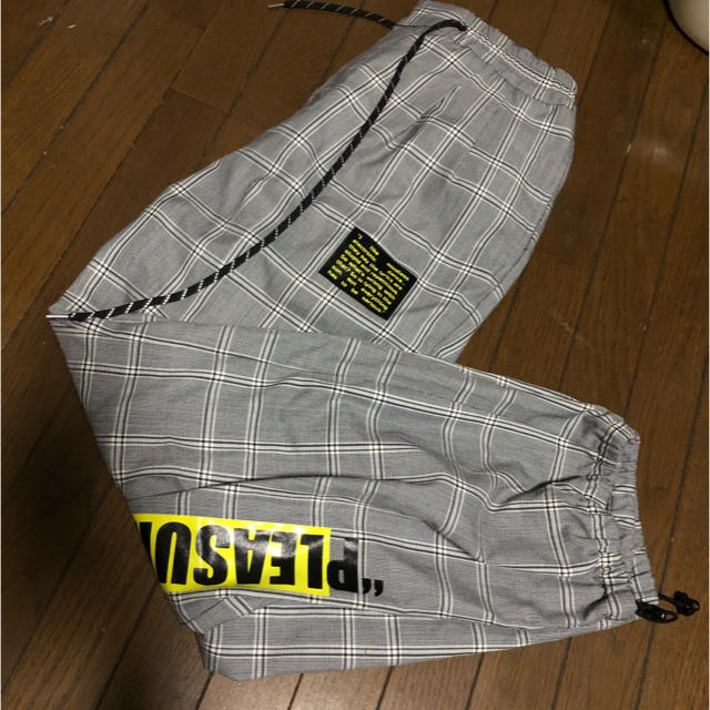 BEAUTY&YOUTH UNITED ARROWS(ビューティアンドユースユナイテッドアローズ)のmonkey time × PLEASURES Track pants Sサイズ メンズのパンツ(ワークパンツ/カーゴパンツ)の商品写真