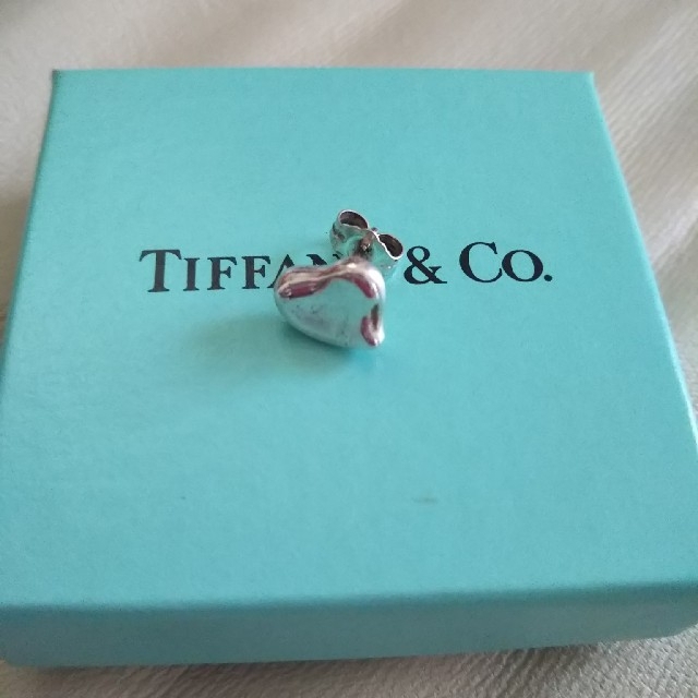 Tiffany & Co.(ティファニー)のティファニー☆ハートピアス 片側のみ レディースのアクセサリー(ピアス)の商品写真