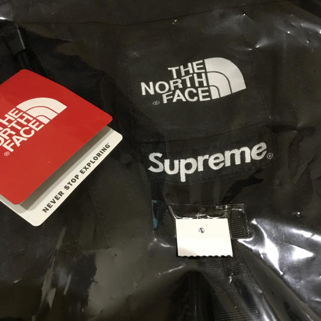 Supreme(シュプリーム)のSupreme TNF Backpack 国内正規 未使用 メンズのバッグ(バッグパック/リュック)の商品写真