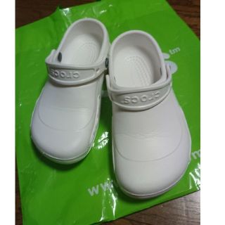 クロックス(crocs)の白クロックス23cm★医療用にも！(その他)