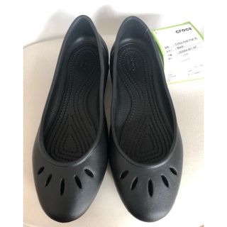 クロックス(crocs)の新品クロックス kelli flat 黒  22㎝(サンダル)