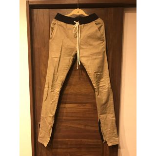 フィアオブゴッド(FEAR OF GOD)のろむ様専用 FOG ESSENTIALS トラウザーパンツ(ワークパンツ/カーゴパンツ)