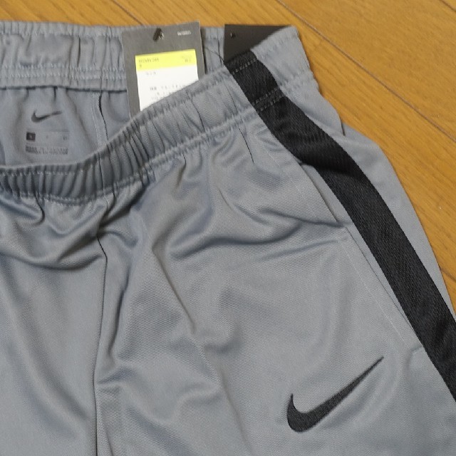 NIKE(ナイキ)のS新品 NIKE ジャージ上下セット ナイロン ジャケット パンツ トレーニング メンズのトップス(ジャージ)の商品写真