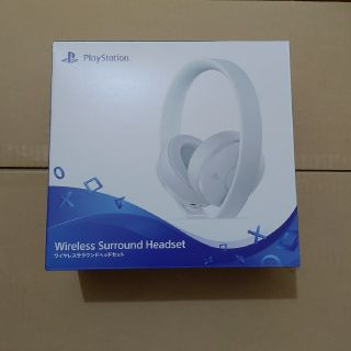 プレイステーション4(PlayStation4)のくろまめ様専用【新品】PS4 ワイヤレスサラウンドヘッドセット ホワイト(ヘッドフォン/イヤフォン)